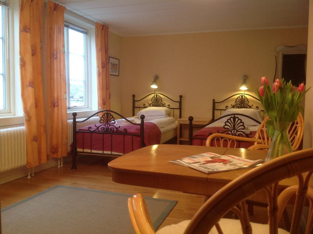 Bed & Breakfast Villa Sedin Harnosand Room photo